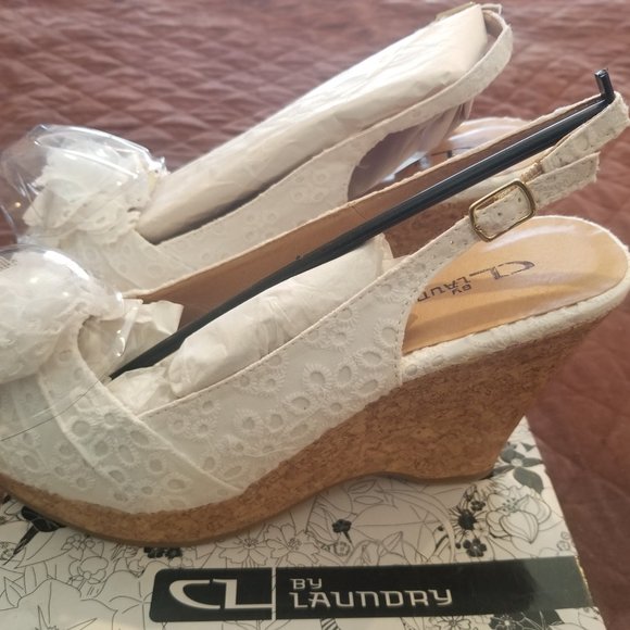 CL by LAUNDRY WOMEN SANDALS - Picture 2 of 4